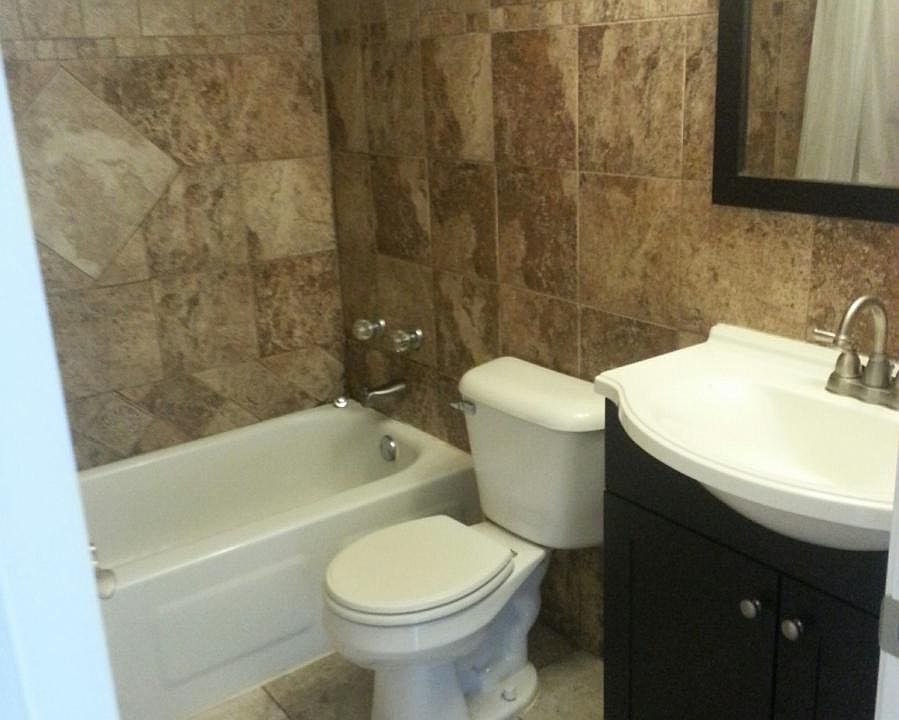 1st image of 1313 Cove Drive # First Floor