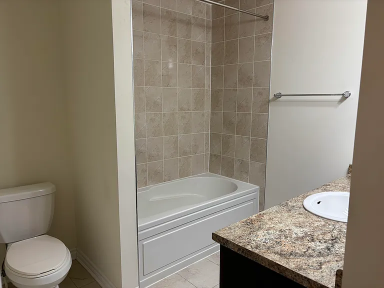 22 Spring Creek Dr #18 — Photo 15