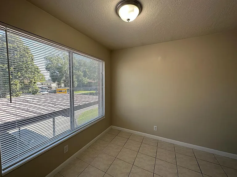 4642 S Arlington Park Dr — Photo 3