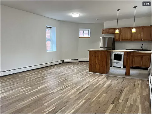 22 Orchard St Photo 1