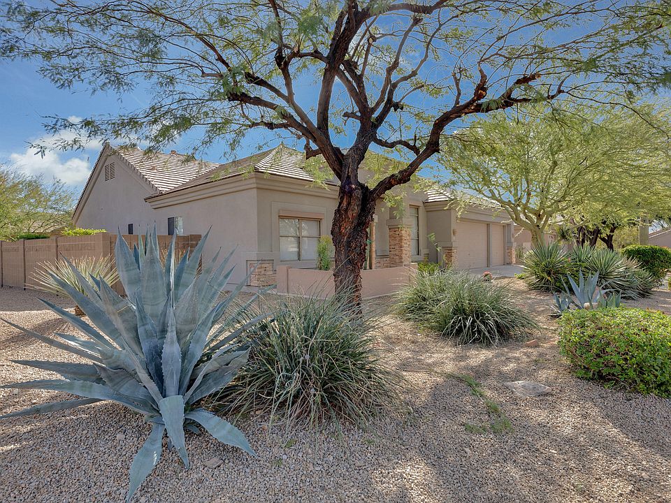 1st image of 10963 N 126th Way