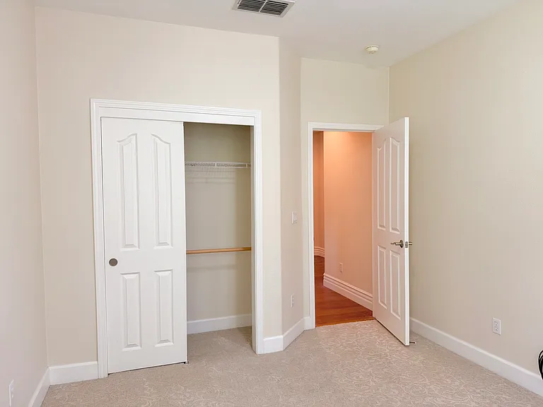 6150 Lockridge Dr — Photo 24
