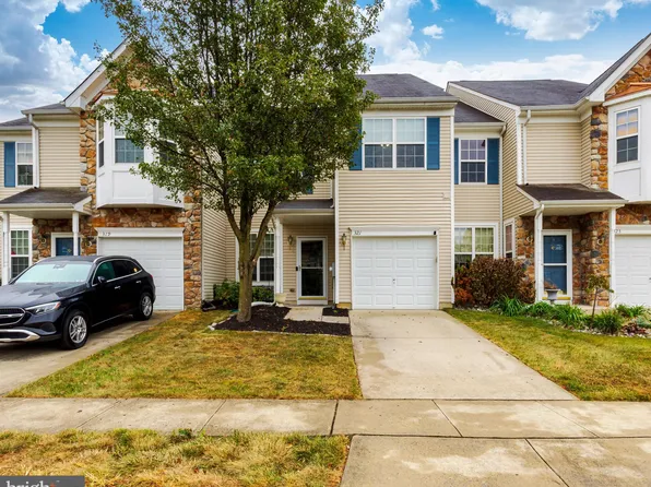 321 Chancellor Dr, Deptford, NJ 08096