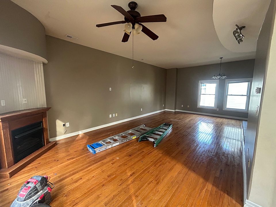 Open space living area on 2nd level