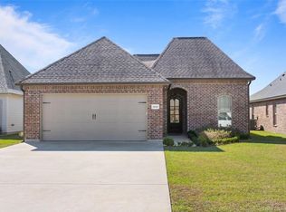 1030 Michelle Dr, Sulphur, LA 70663