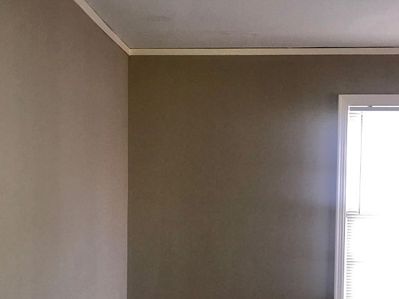 5th image of 1278 Gill Ave