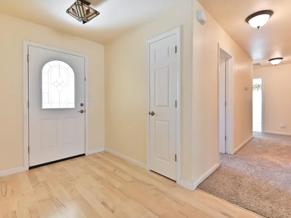 735 Live Oak Dr, Angels Camp, CA 95222