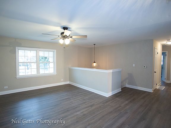 2nd image of 333 E Fullerton Ave