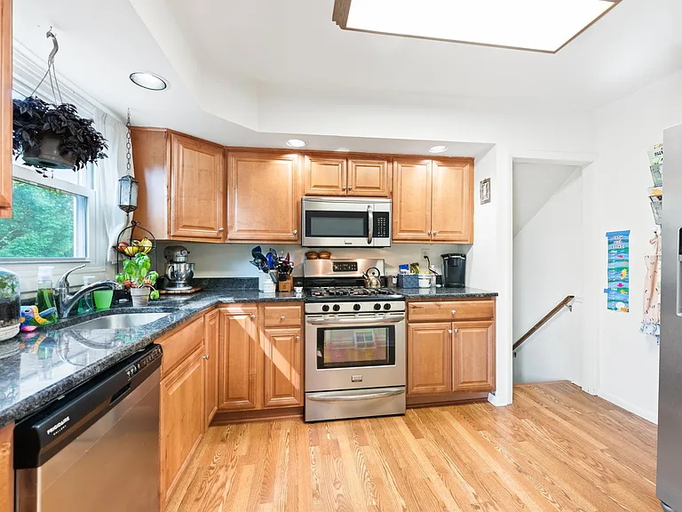 313 Williams Rd — Photo 5