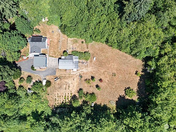 4th image of 13679 Olympic Drive SE