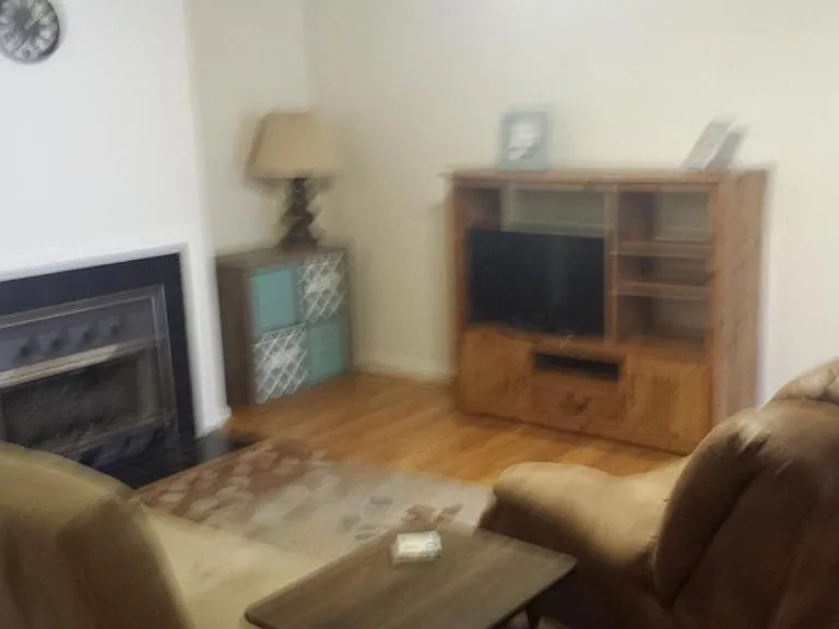 126B W Victoria Ct — Photo 4