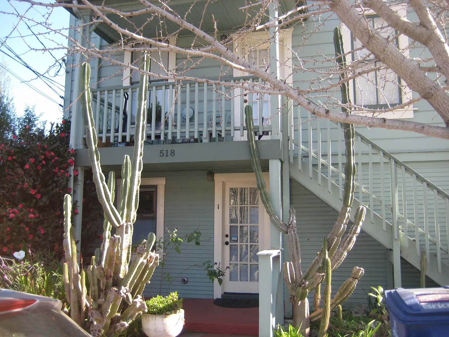 Studio, 300 sqft, $2,150 — Photo 1