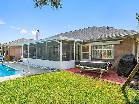 3rd image of 1145 Finch Dr