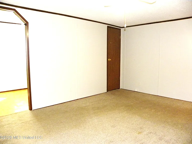 18265 Robin Oaks Dr — Photo 18