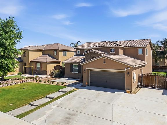 3rd image of 8216 Coral Point Ct