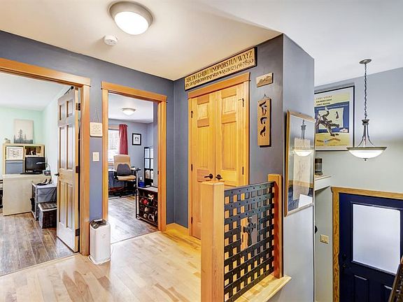 4th image of 348 S Pioneer Rd