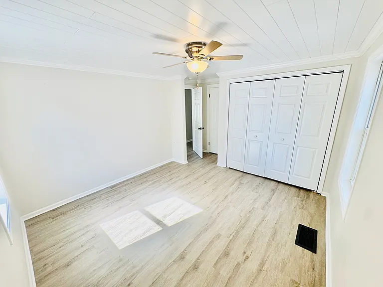 318 Pettibone St — Photo 10