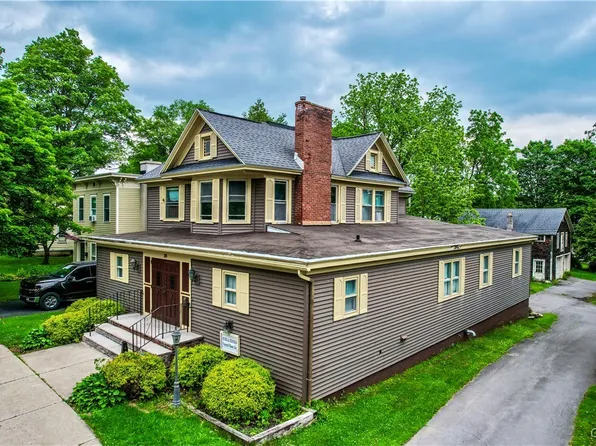 38 Sullivan St, Cazenovia, NY 13035