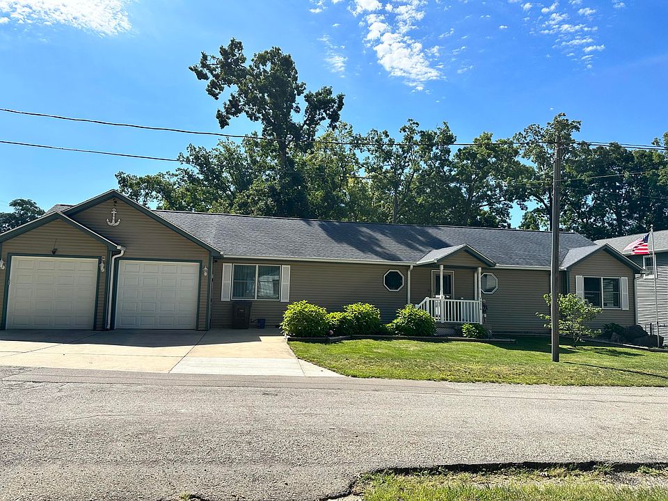 1st image of 5376 Parkwood Dr