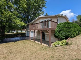 964 Breckenboro Rd, Davis, IL 61019