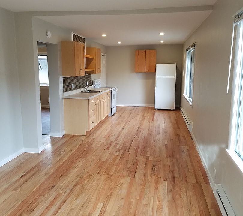 1st image of 326 NE 65th St #11547453