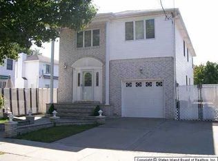 10 Barrow Pl, Staten Island, NY 10309