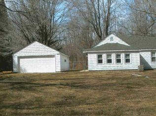 7915 S Stoney Creek Rd, Carleton, MI 48117