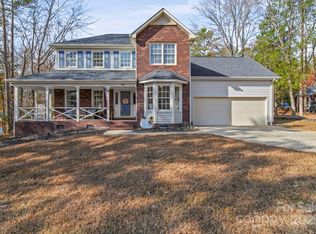 1876 Lorelei Ct, Mount Pleasant, NC 28124