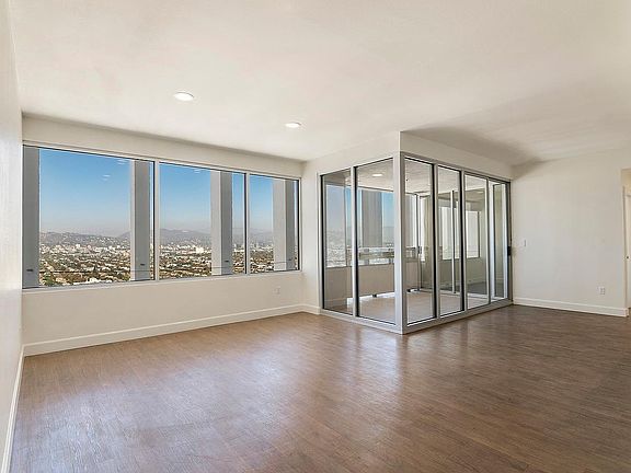 3rd image of 5670 Wilshire Blvd Ph 3