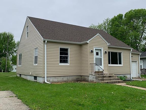 2nd image of 702 Omaha Ave