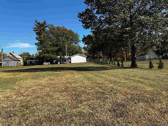 2nd image of 0 Dakota Ave
