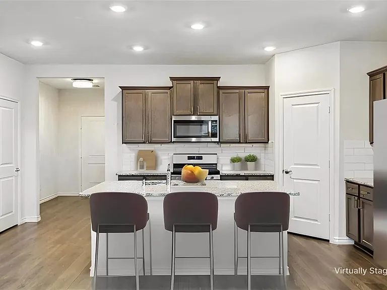 401 Gallop Dr — Photo 23