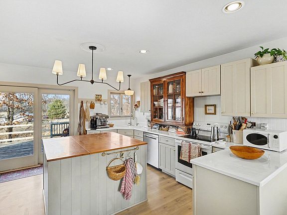 5th image of 9080 Wheeler Rd