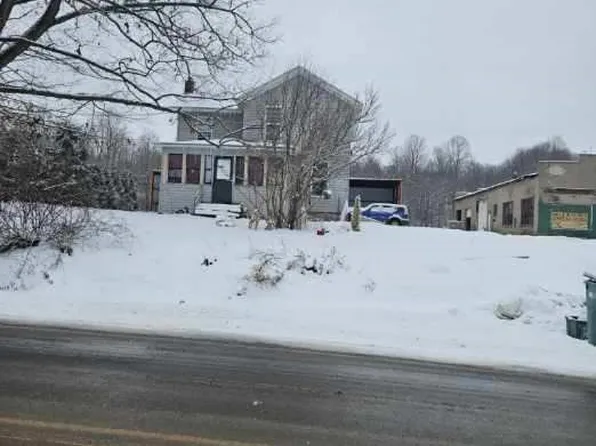 2351 Lyon Rd, Palmyra, NY 14522