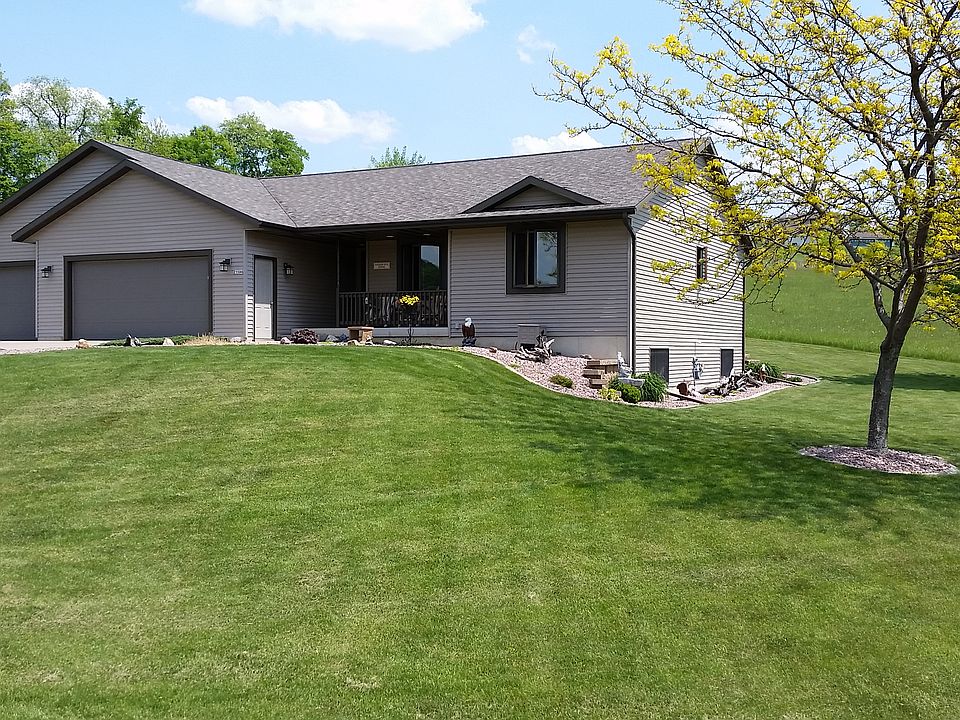 1st image of 21594 Lloyd Ln