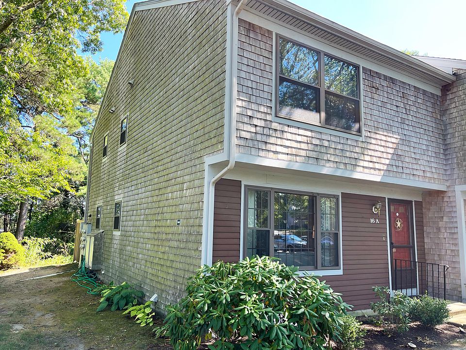 195 Falmouth Rd Mashpee MA Zillow