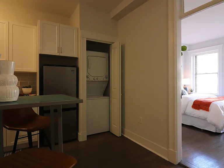77 Park Dr #8 — Photo 4