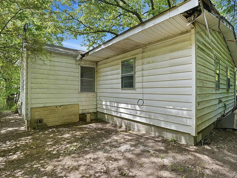 7827 Rugby Ave — Photo 28