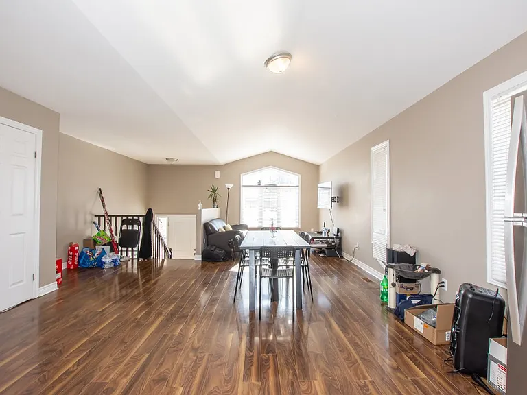 10 Trent Ave — Photo 5