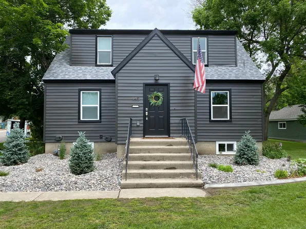 945 Poly Dr, Billings, MT 59102