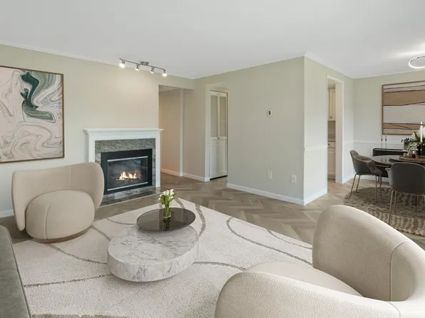 8632 164th Ave NE APT 103, Redmond, WA 98052