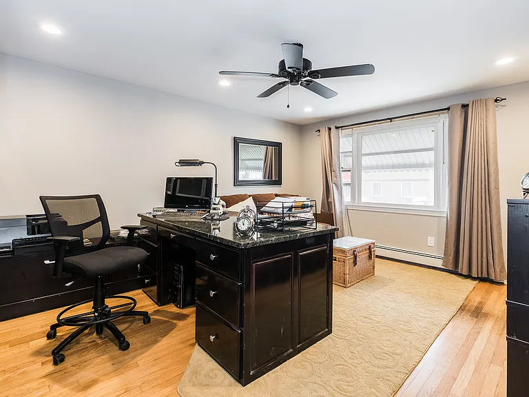 244-246 Bennett St #1 — Photo 7