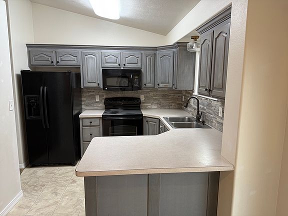 5th image of 273 N Creighton Way
