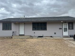 176 La Paloma Dr, Rawlins, WY 82301