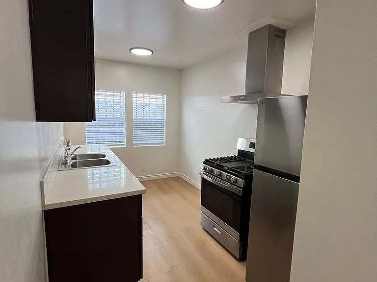 2771 San Marino St — Photo 9