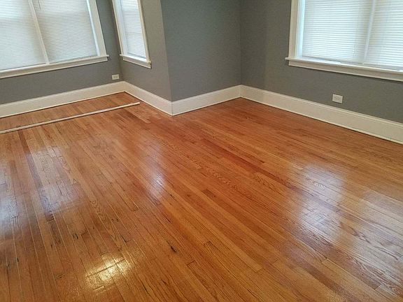 4th image of 7258 S King Dr APT 1