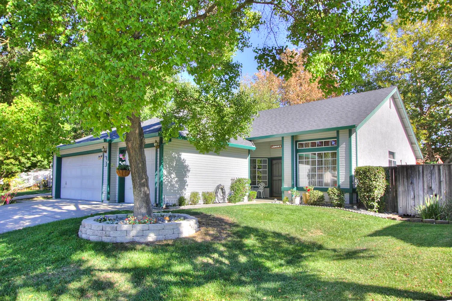 8205 Newport Park Ct photo 1