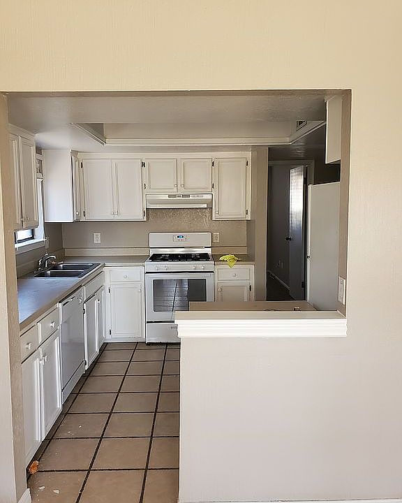 2nd image of 4728 R T Cassidy Dr