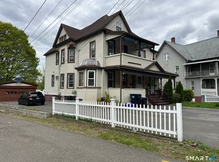 310-312 Derby Ave, Derby, CT 06418