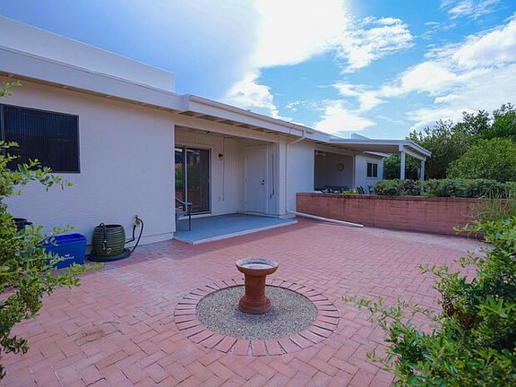 5th image of 413 N Calle De Las Profetas #1